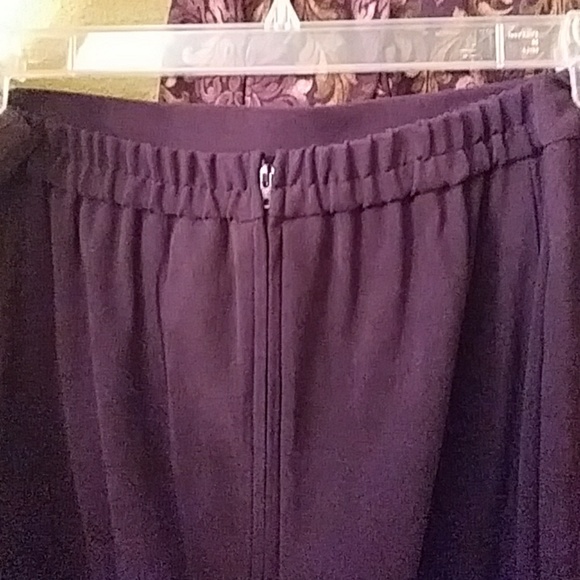 Dorbie Dressy blazer and skirt to match - Picture 4 of 4